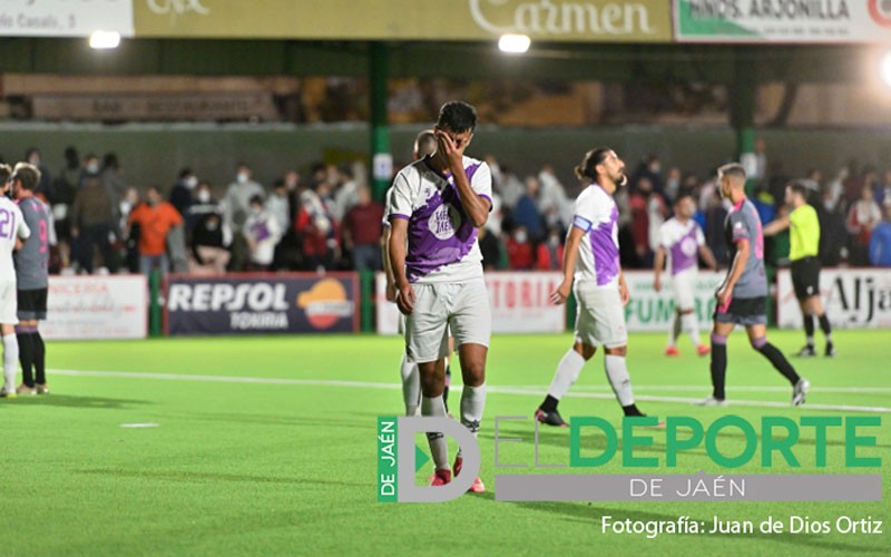 La directiva del Real Jaén ratifica su confianza en el cuerpo técnico y la actual plantilla