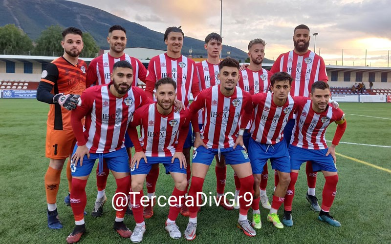 Triunfo del Porcuna ante el Alhaurino para mantener vivo el sueño del playoff