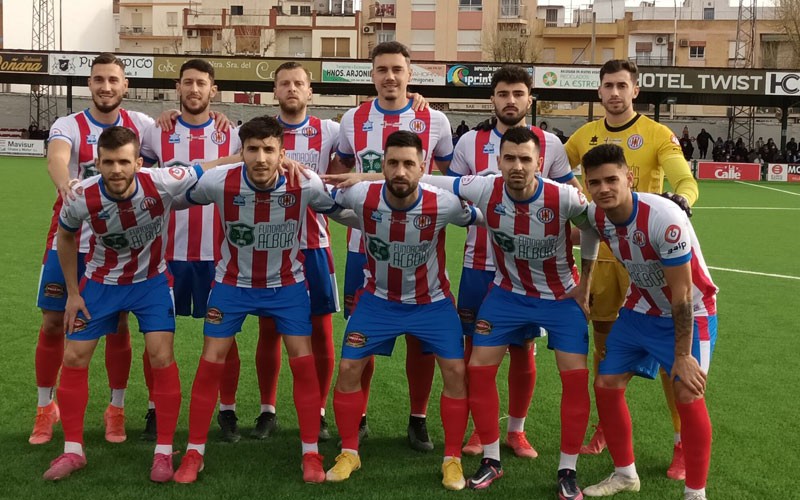 Festival de goles con empate entre UDC Torredonjimeno y CF Motril