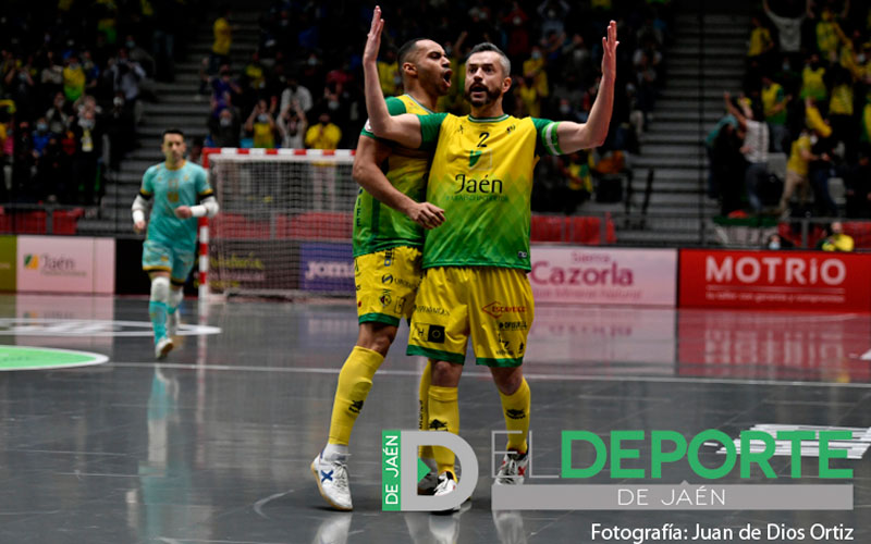 Mauricio alarga su leyenda en Jaén Paraíso Interior FS