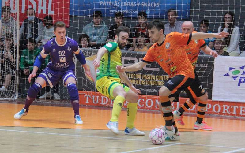 El Jaén FS cae ante Ribera Navarra y sale de los puestos de playoff