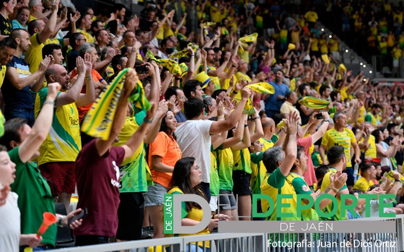 Lleno en el Olivo Arena para vivir el duelo de playoff entre Jaén FS y Palma