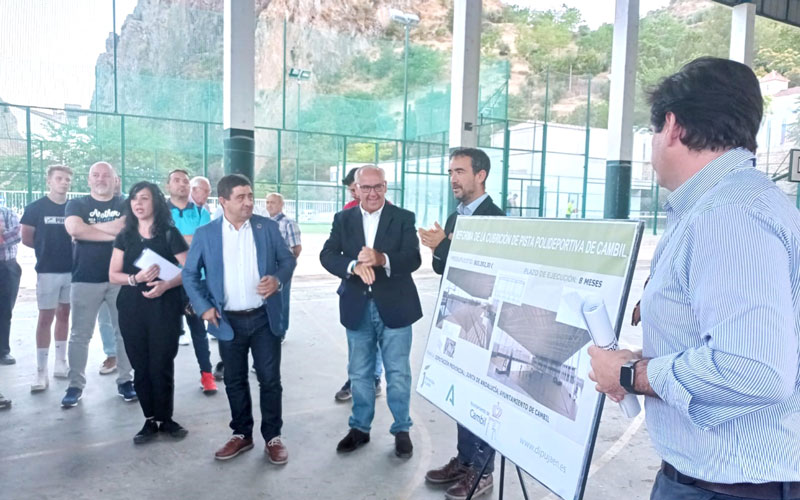 Presentación del proyecto de la adecuación y reforma del pabellón polideportivo de Cambil