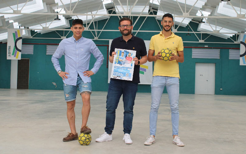 Pedro Flores y Gómez Yerpes presentan una nueva edición de su Campus de Fútbol Sala en Úbeda