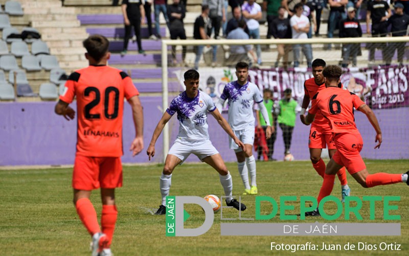 Lara seguirá una campaña más en las filas del Real Jaén