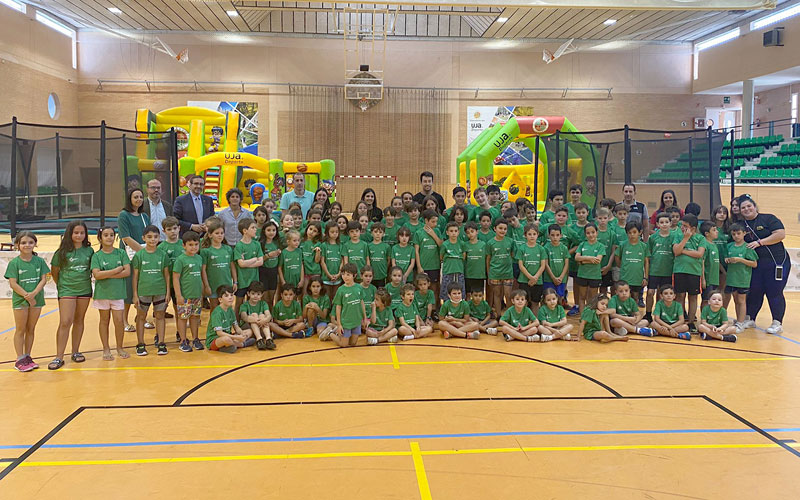 Las Escuelas Deportivas de Verano de la UJA reúnen a alrededor de 150 participantes