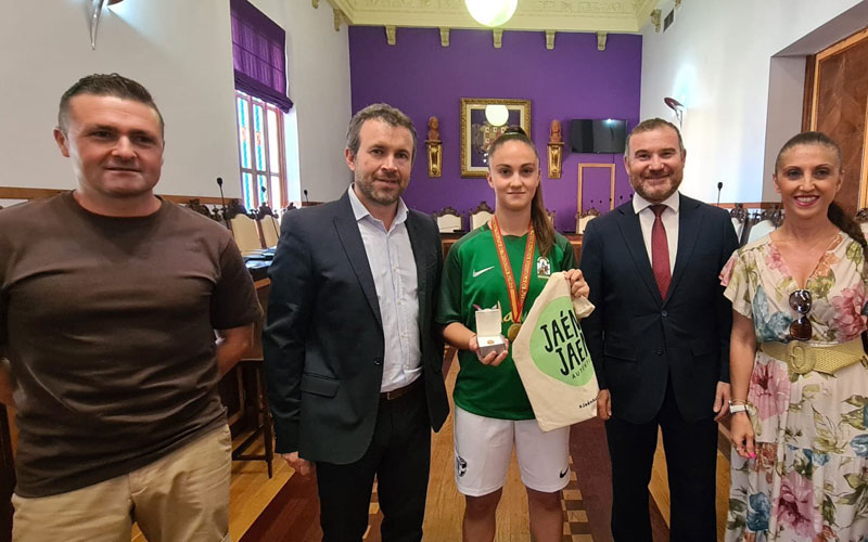 helena millan homenaje ayuntamiento jaen