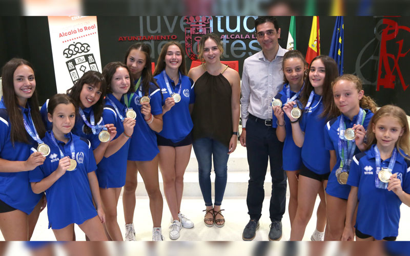 Alcalá la Real homenajea al Club Baruca y a Paula García por sus éxitos deportivos