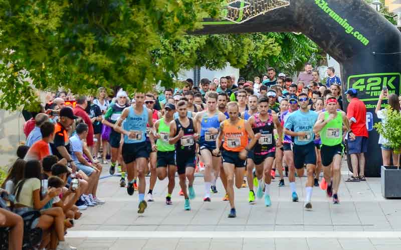 Cristóbal Valenzuela y Susana Pineda, campeones de la VII Carrera Urbana ‘Villa de Bélmez de la Moraleda’