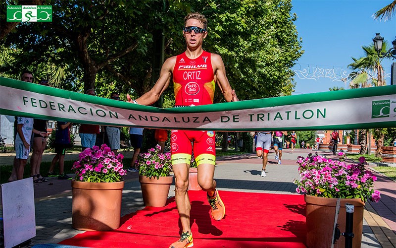 ganador triatlon villa del agua marmolejo