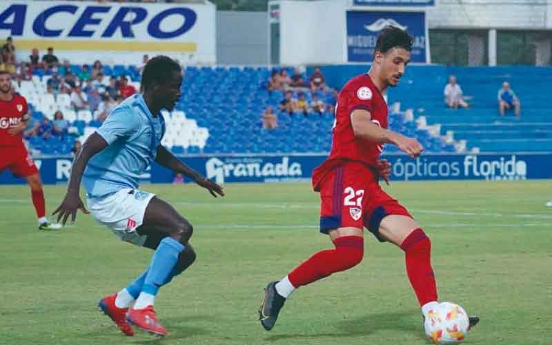 Un buen Linares, al que sólo le faltó el gol, se lleva el Trofeo Ciudad de Linares