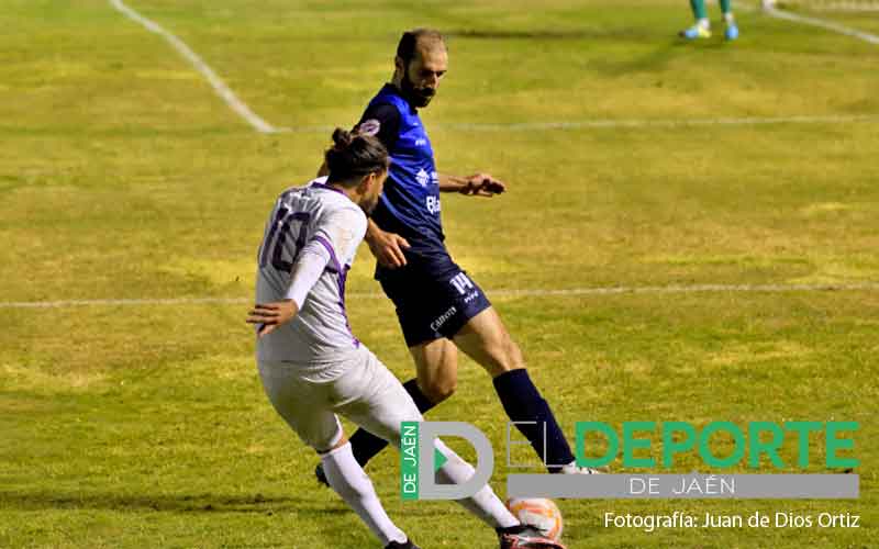 Peces y Álex Martínez no seguirán en las filas del CD Torreperogil