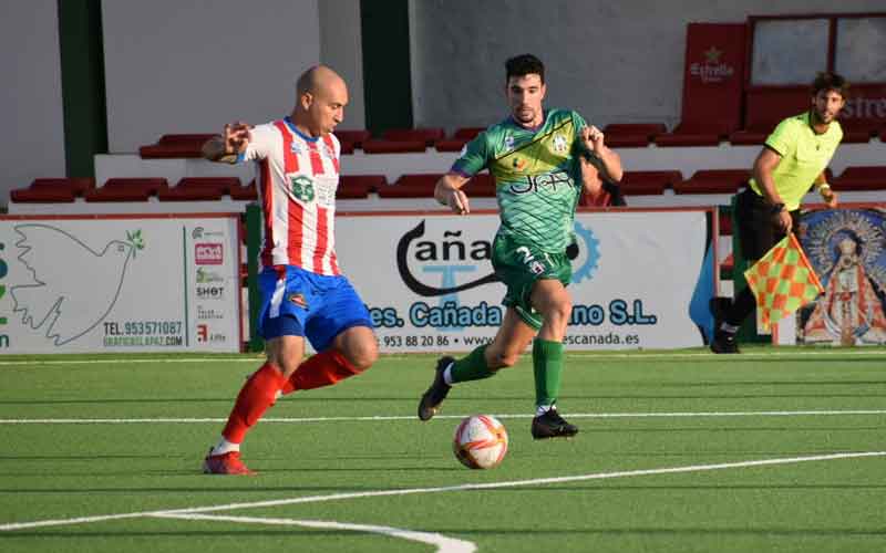 El Atlético Mancha Real logra su primer triunfo de pretemporada ante el UDC Torredonjimeno