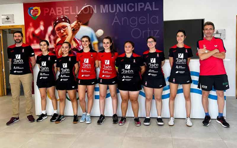 Hujase Jaén prepara el inicio de temporada en el Memorial Ángela Ortiz