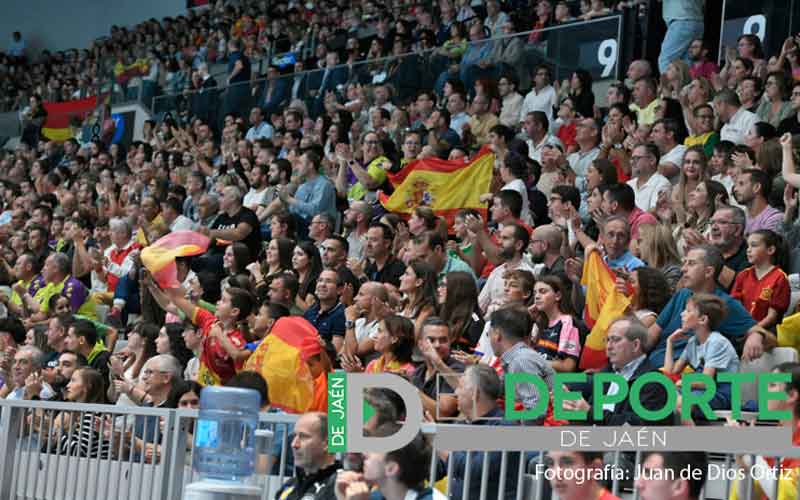 La afición en el Olivo Arena (España – Alemania)