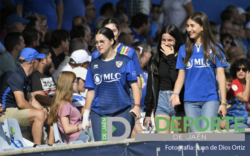 La afición en Linarejos (Linares Deportivo – Pontevedra CF)