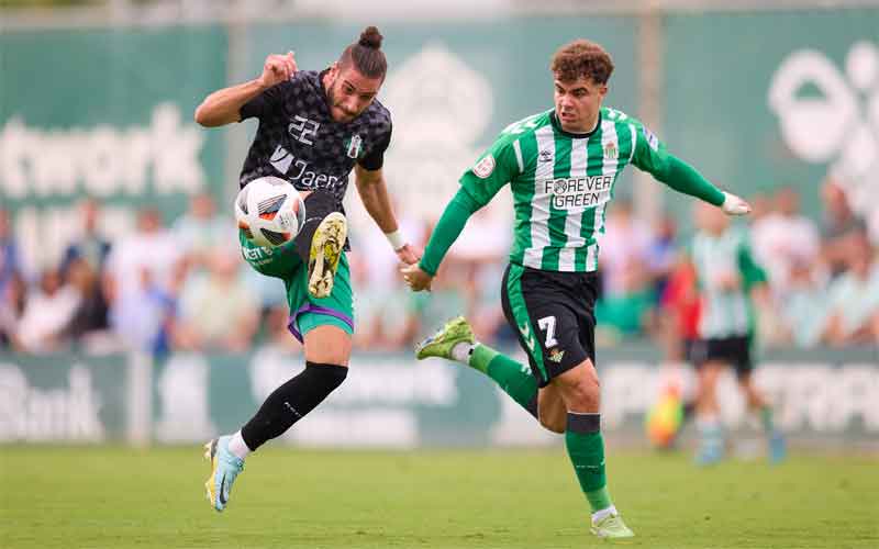 El Mancha Real se lleva un empate ante el Betis Deportivo