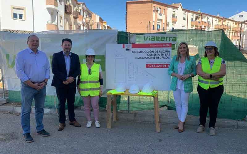 Comienzan las obras de la nueva piscina cubierta de Baeza