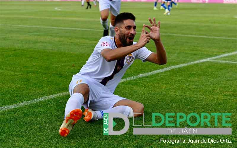 El Real Jaén se reencuentra con el triunfo goleando al Maracena