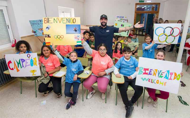 regino hernandez charla cambil