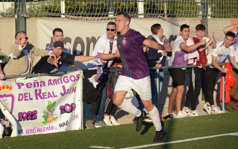 El Real Jaén vence por la mínima al Arenas de Armilla