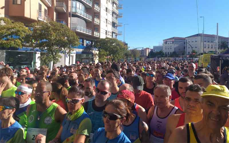 La XXII Carrera Popular y Caminata por la Paz y la Integración recorre las calles de Jaén