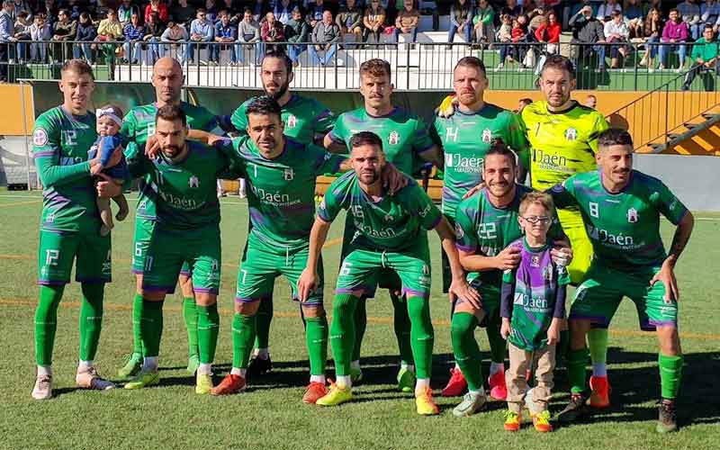 La efectividad del Antequera doblega a un Mancha Real que mereció más