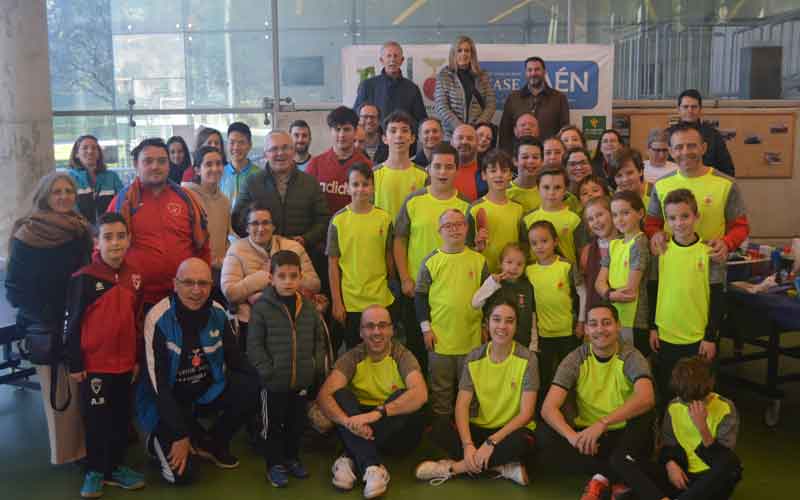 Hujase Jaén muestra su lado más solidario con el VI Torneo de Navidad