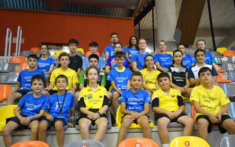 El Real Club Tenis de Mesa Linares acude a La Rambla con 58 participantes
