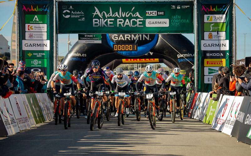 Torredelcampo da el pistoletazo de salida de la Andalucía Bike Race