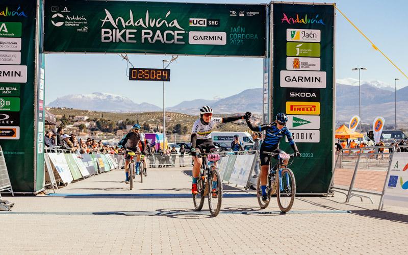 Jaén disfruta de la segunda etapa de la Andalucía Bike Race