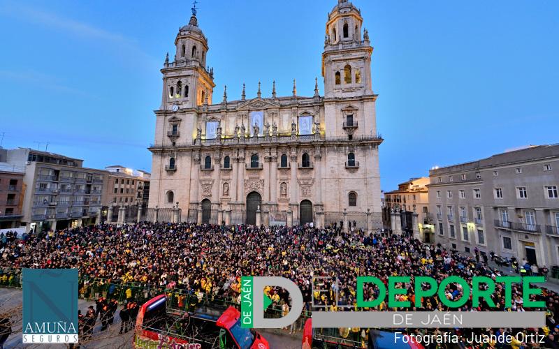 Jaén FS se da un baño de masas para celebrar su tercera Copa de España