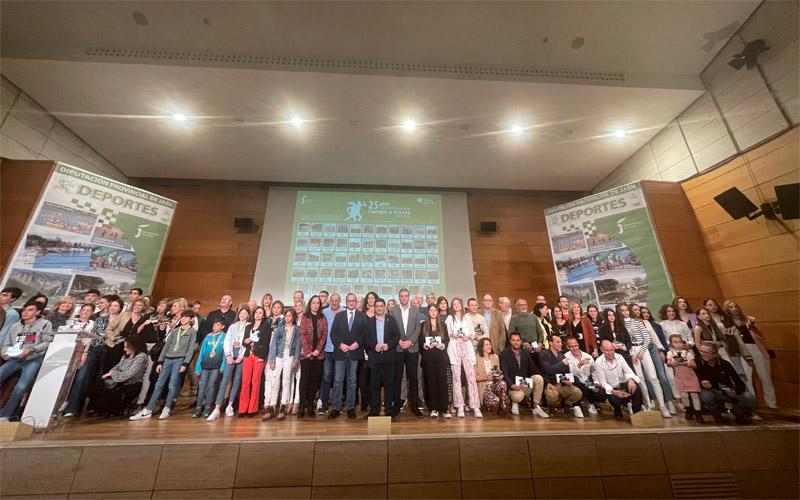 El Circuito Provincial de Campo a Través entrega los premios de su 25 edición