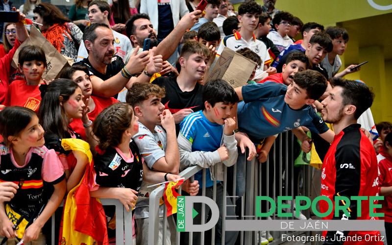 La afición en el Olivo Arena (Hispanos – Suecia)