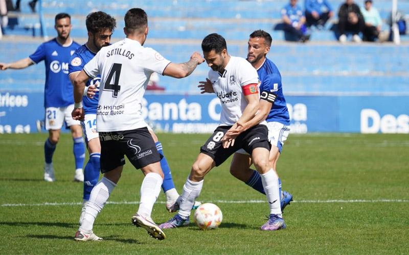 Un gris Linares Deportivo cae en Linarejos ante el Fuenlabrada