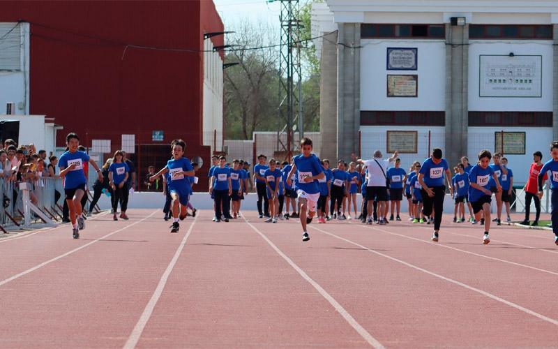 Las Olimpiadas Escolares de Andújar reúnen a medio millar de jóvenes deportistas