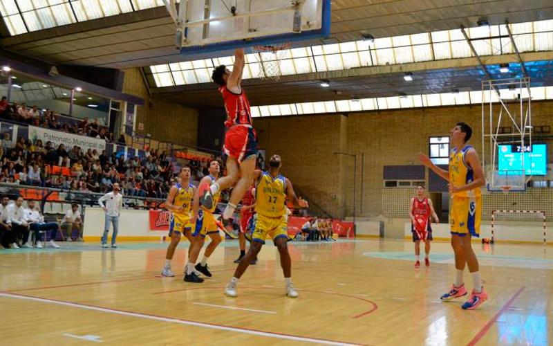 Jaén CB hizo los deberes pero se quedó a las puertas de la fase de ascenso a LEB Plata