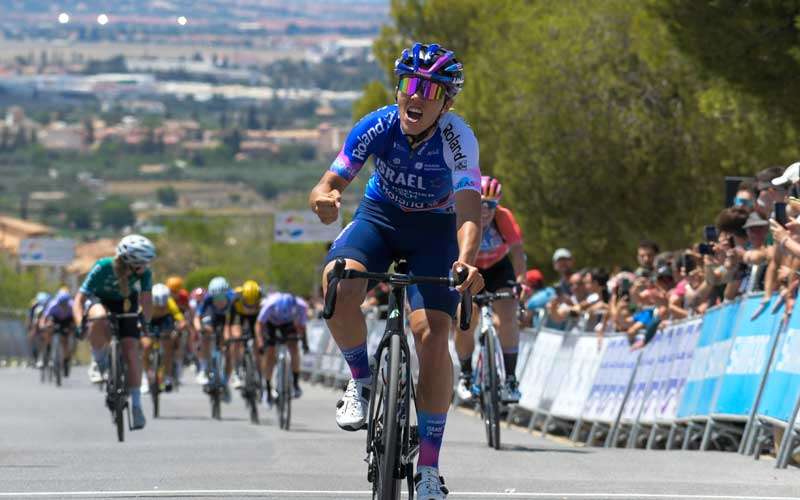 Dronova-Balabolina vence en la primera etapa de la Vuelta Femenina a Andalucía