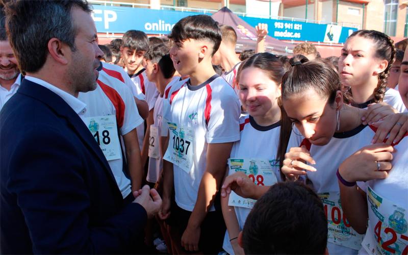 La Carrera Escolar ‘La Gloria’ vuelve a reunir a miles de escolares con fines solidarios