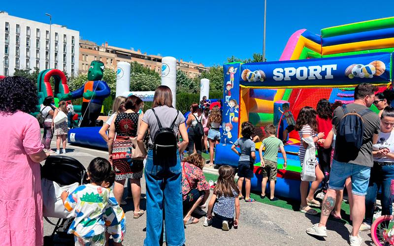 Los más pequeños disfrutan con las actividades del Día del Deporte en el Bulevar