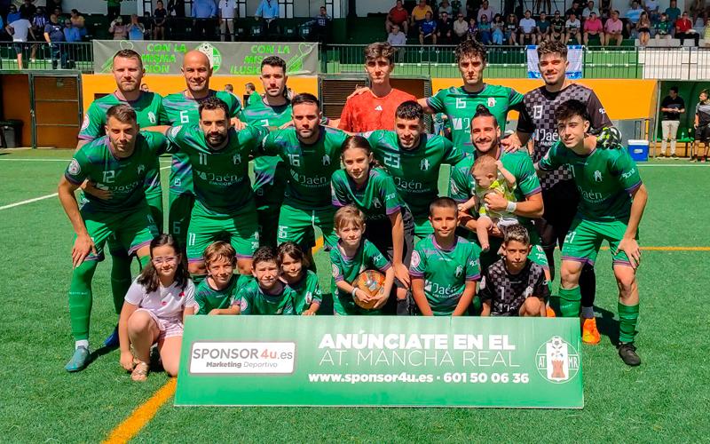 El Mancha Real se despide de su afición con una derrota frente al Recreativo de Huelva