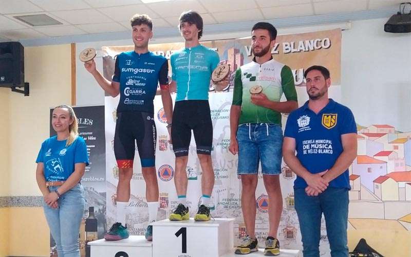 Mario Vilches vuelve a la competición con un triunfo en la XVII Maratón BTT ‘Sin miedo al Brujo’