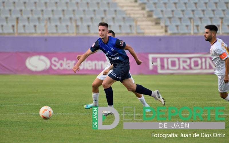 Pekes deja el CD Torreperogil y firma por el Atlético Mancha Real