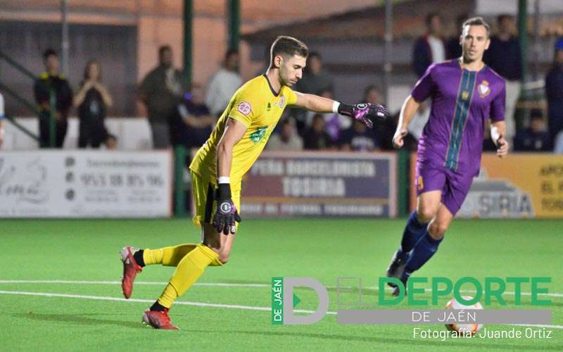 Samu Urbano sumará su tercera temporada como portero del UDC Torredonjimeno