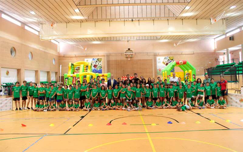 El Rector visita las Escuelas Deportivas de Verano de la Universidad de Jaén