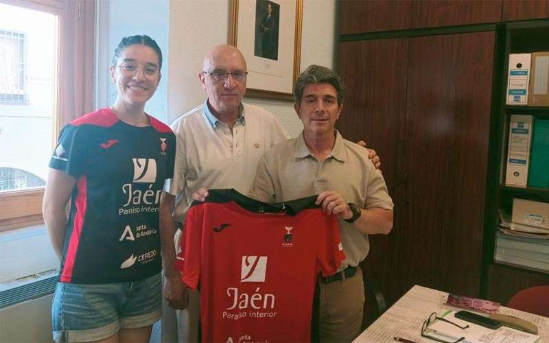 José María Álvarez conoce el proyecto deportivo de Hujase Jaén