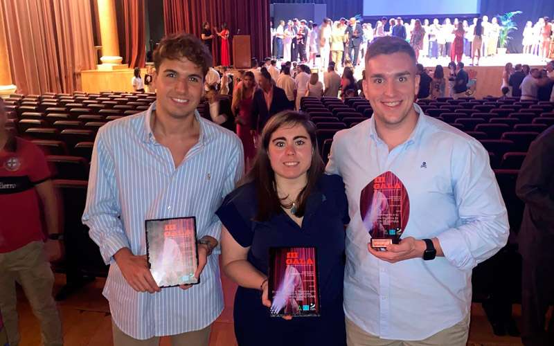 La Federación Andaluza de Karate homenajea a tres deportistas linarenses