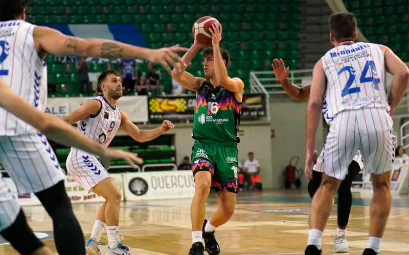 Pablo Sánchez continuará jugando en el Cáceres Ciudad de Baloncesto de LEB Oro