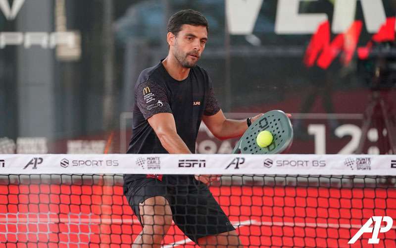 Triunfo y pase a octavos para Antonio Luque en el A1 Padel Verbier Master