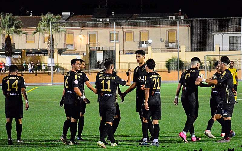 Primer triunfo de pretemporada del Real Jaén frente al CD Útica